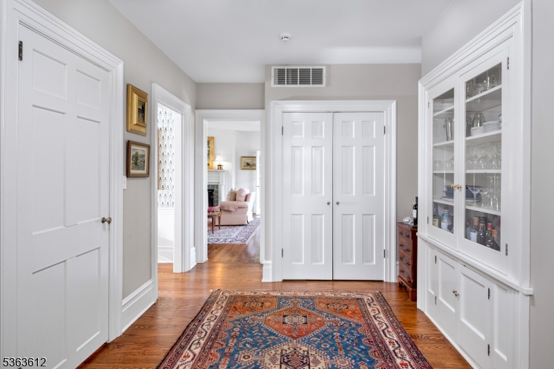122 Bedens Brook Rd