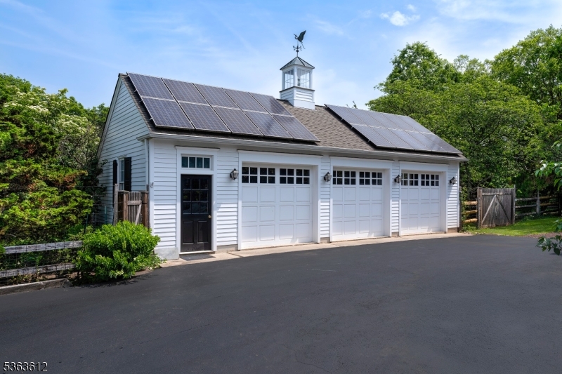 122 Bedens Brook Rd