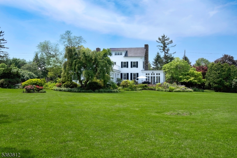 122 Bedens Brook Rd