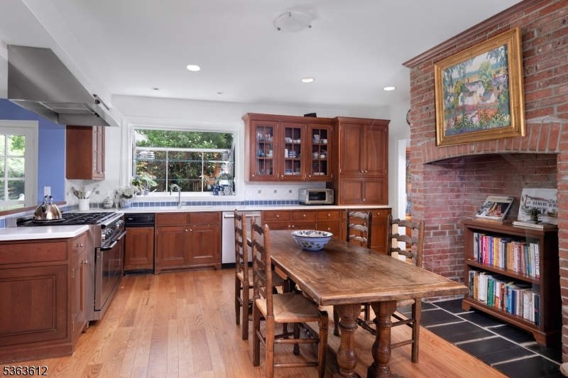 122 Bedens Brook Rd