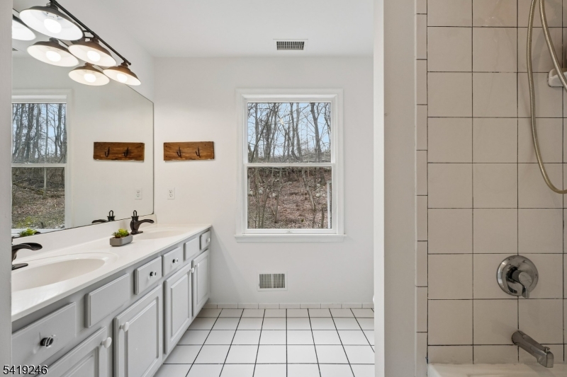 75 Mount Hermon Rd