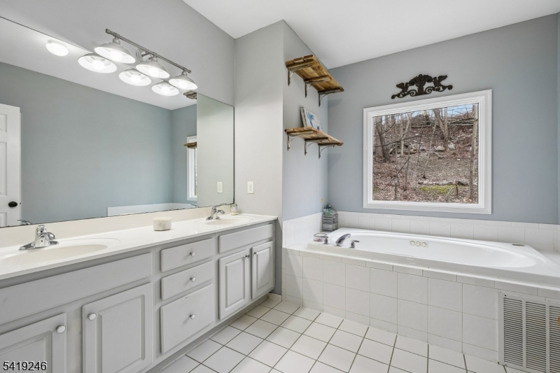 75 Mount Hermon Rd