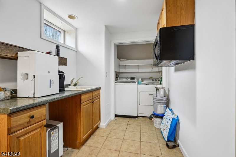 75 Mount Hermon Rd
