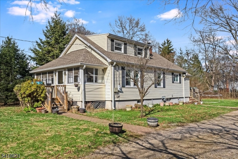 25 Millbrook Rd