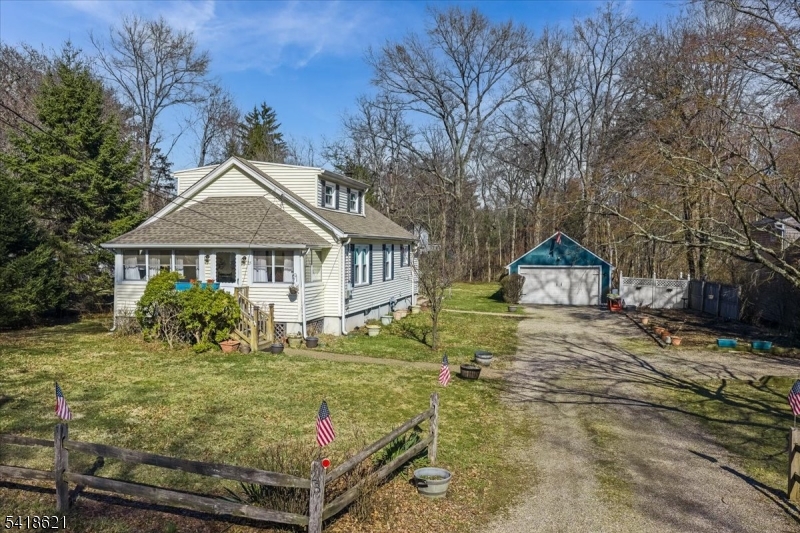 25 Millbrook Rd