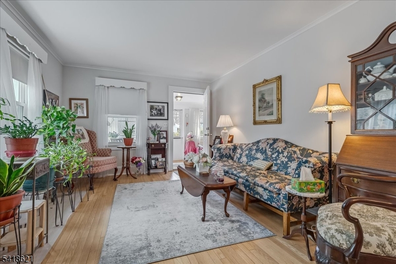 25 Millbrook Rd
