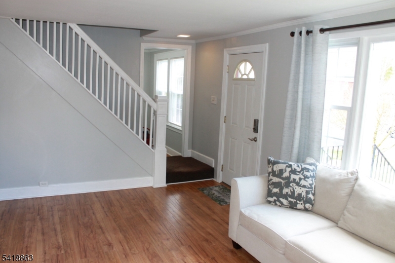 15 House Rd