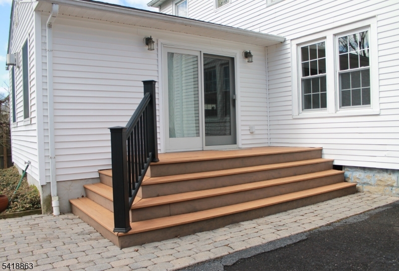 15 House Rd