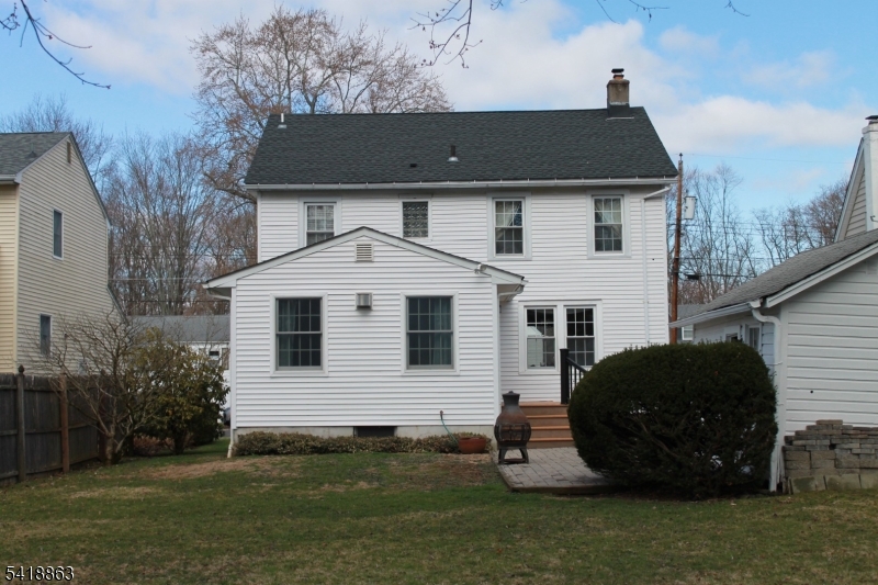15 House Rd