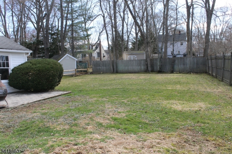 15 House Rd
