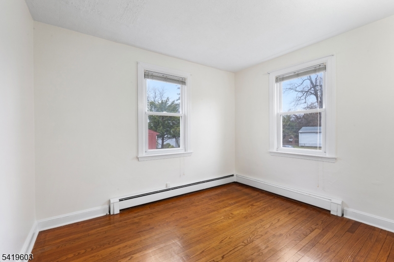 92 Hickory St