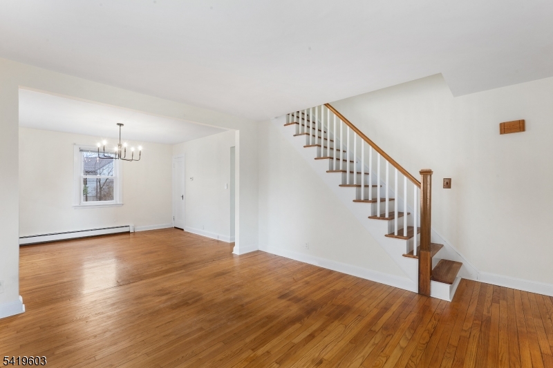 92 Hickory St