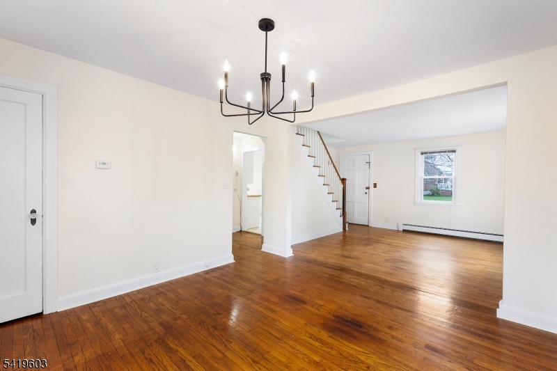 92 Hickory St