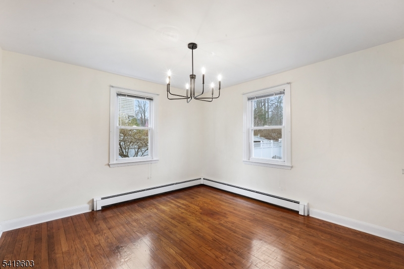 92 Hickory St