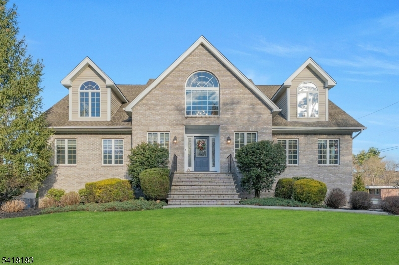 1 Laurel Ct