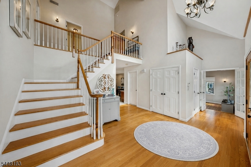 1 Laurel Ct