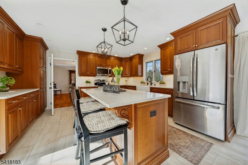 1 Laurel Ct