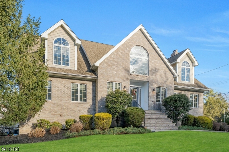 1 Laurel Ct