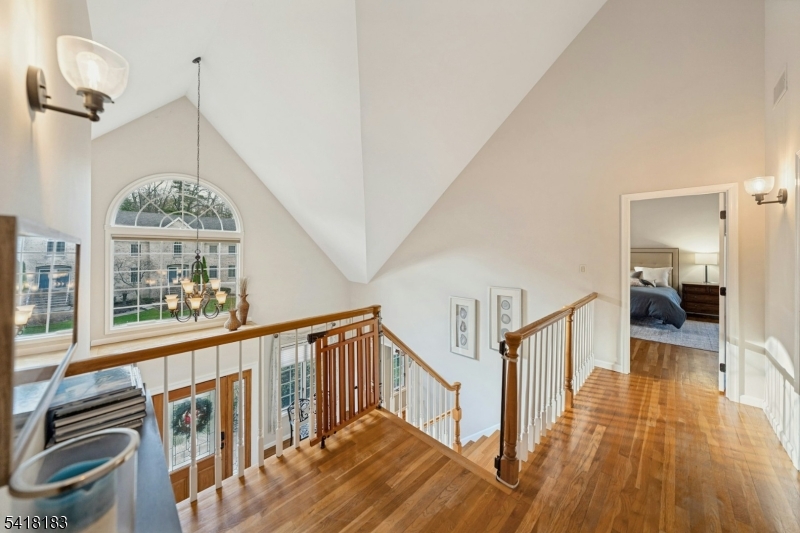 1 Laurel Ct