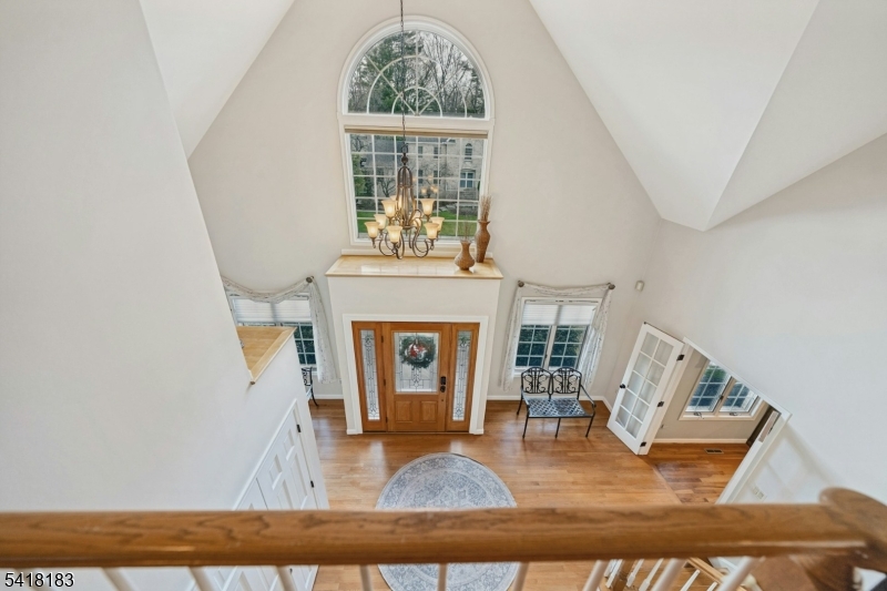 1 Laurel Ct