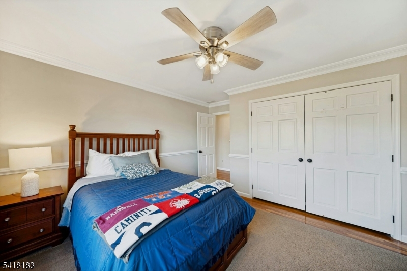 1 Laurel Ct