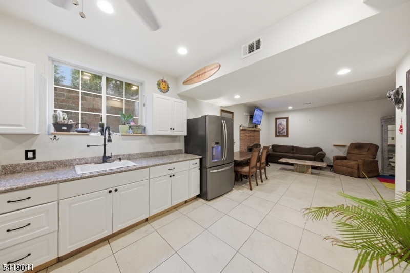 130 Valley View Dr