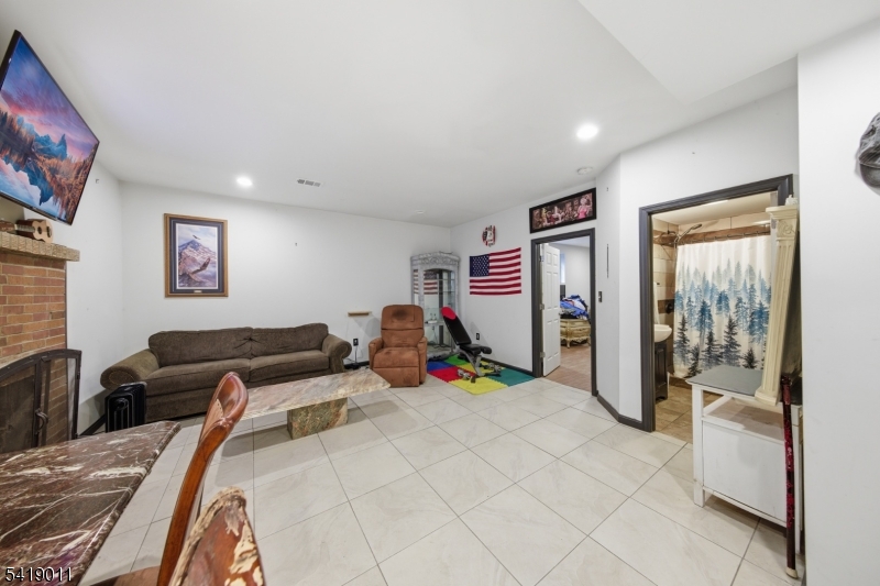 130 Valley View Dr