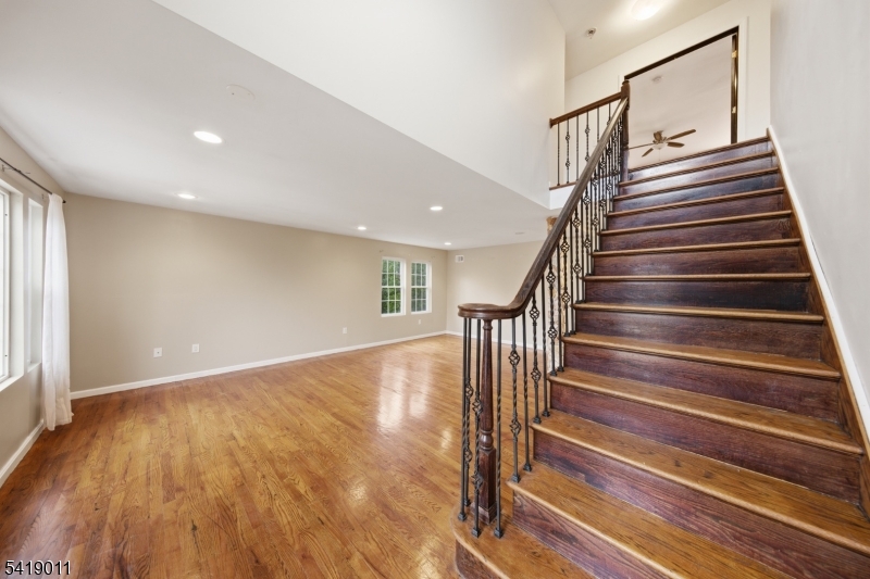 130 Valley View Dr