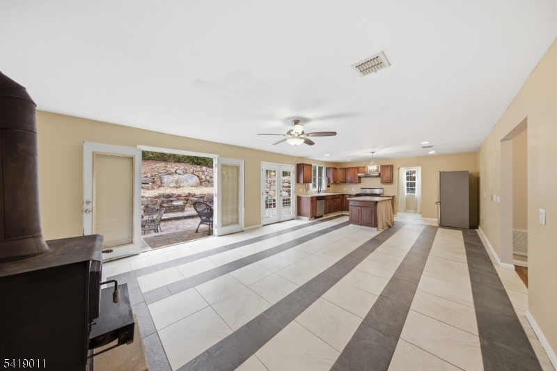 130 Valley View Dr