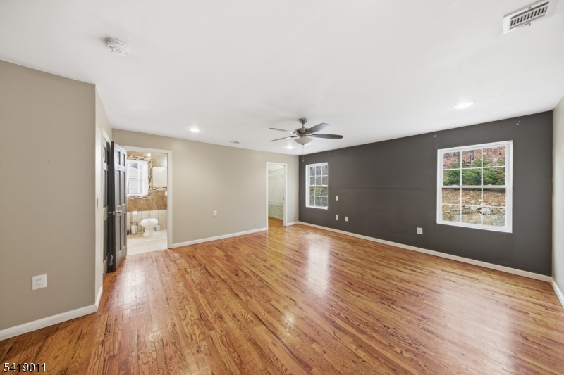 130 Valley View Dr