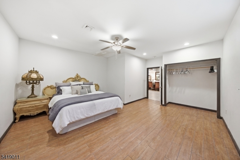 130 Valley View Dr