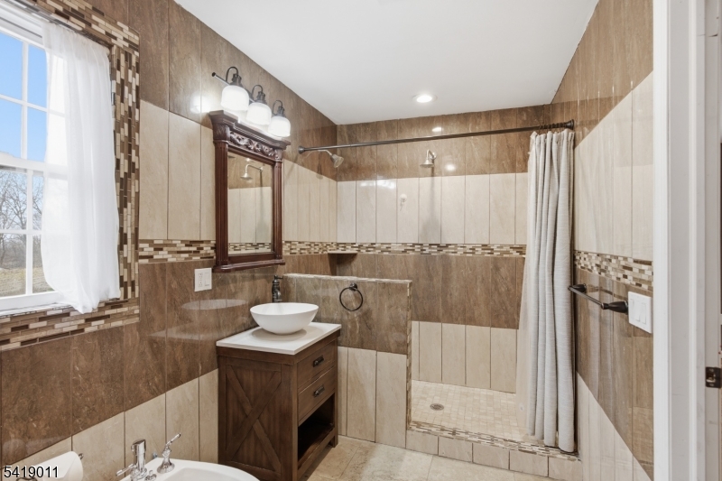 130 Valley View Dr