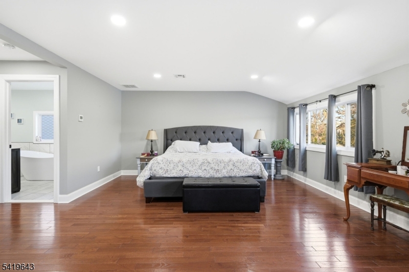 630 Warwick Tpke