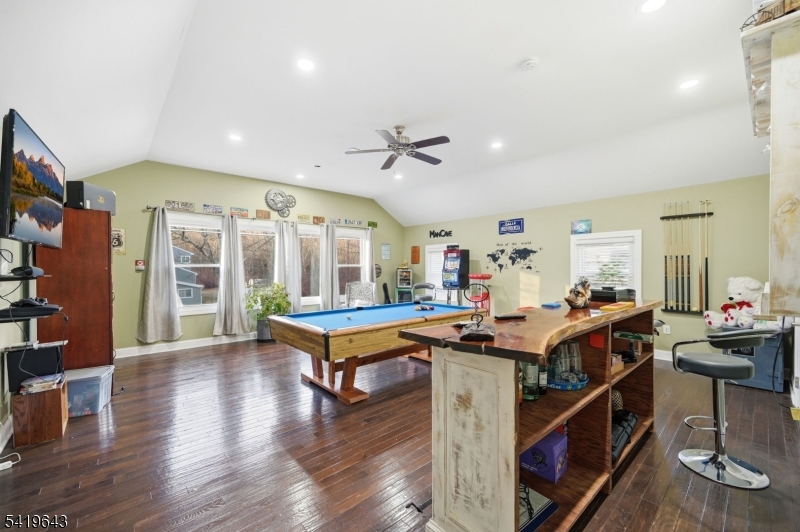 630 Warwick Tpke