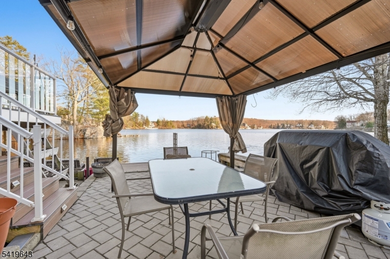 630 Warwick Tpke