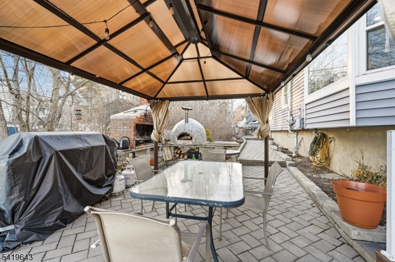 630 Warwick Tpke