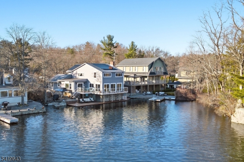 630 Warwick Tpke