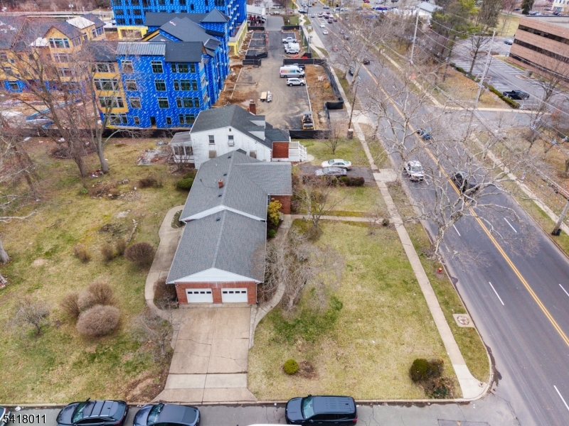 1205 Parkway Ave