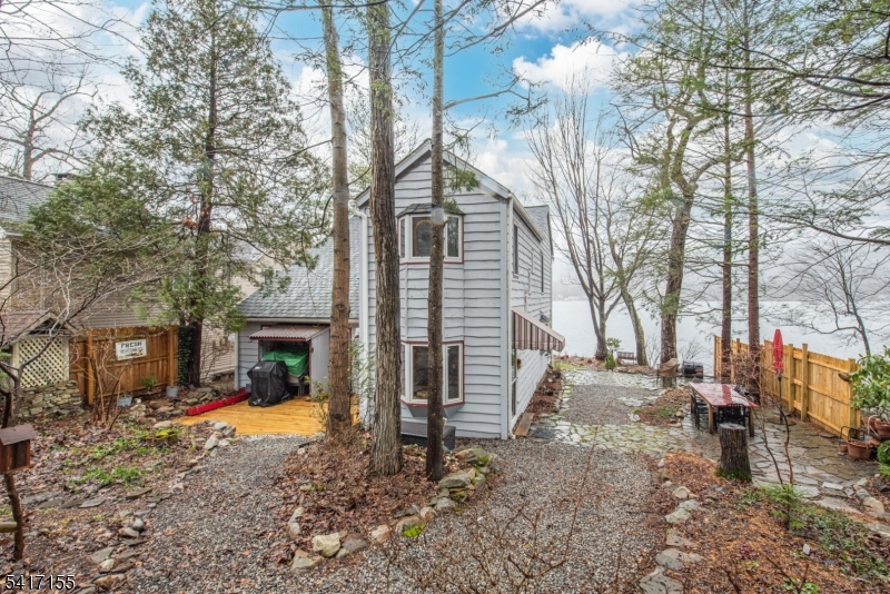 239 E Shore Lake Owassa Rd