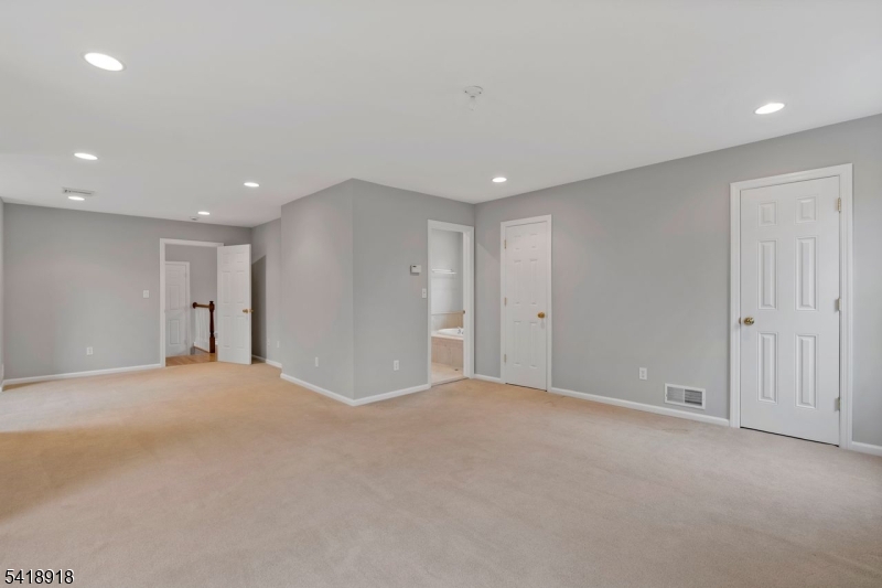 134 Spencer Rd