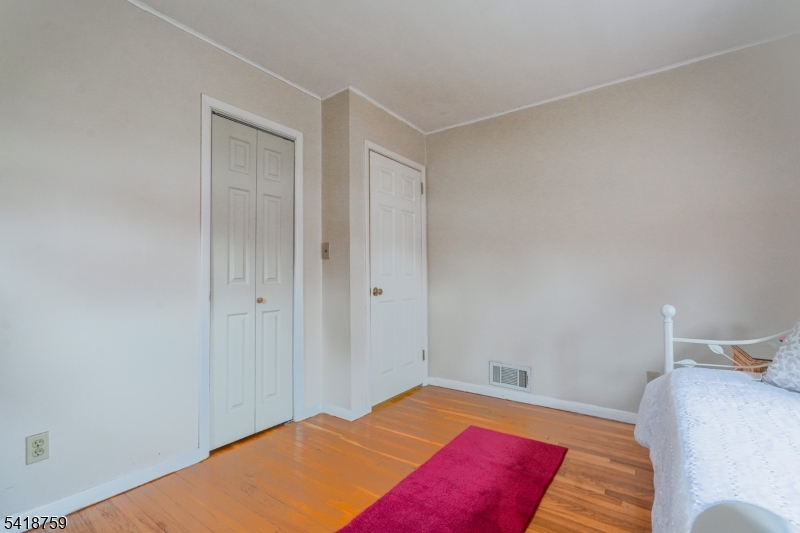 17 Cole Rd