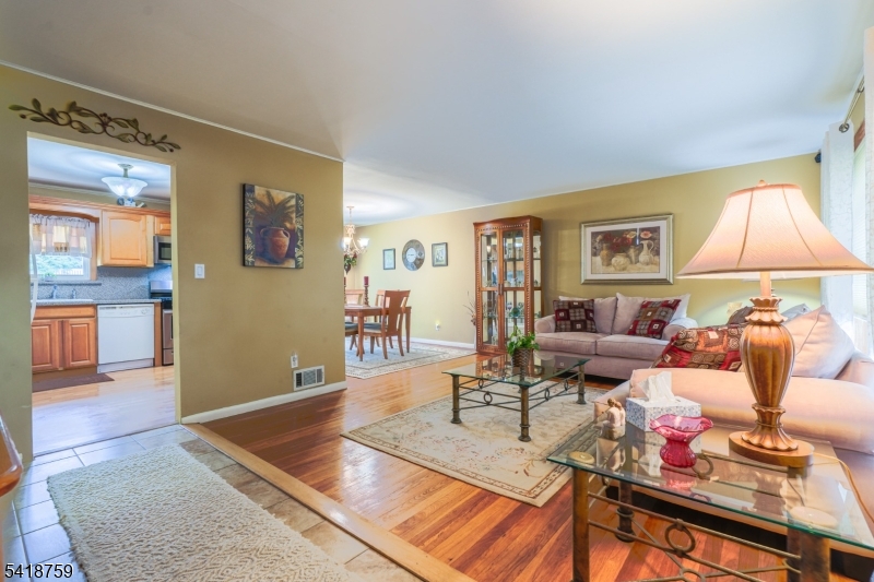 17 Cole Rd