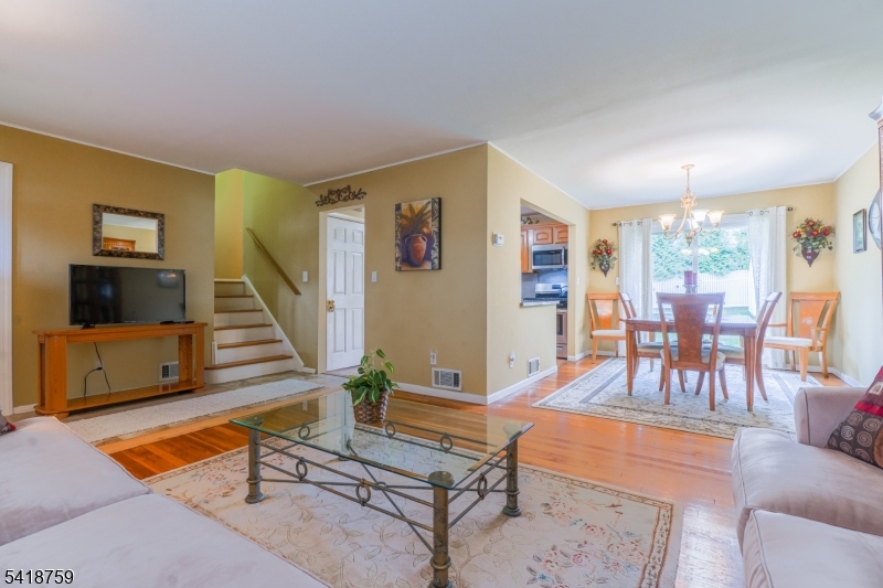 17 Cole Rd