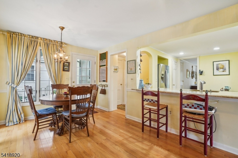 66 Springbrook Rd