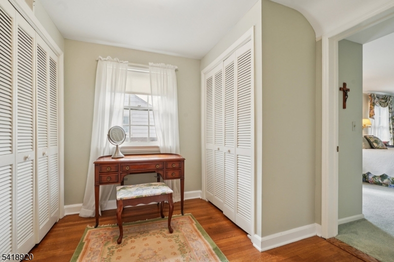 66 Springbrook Rd