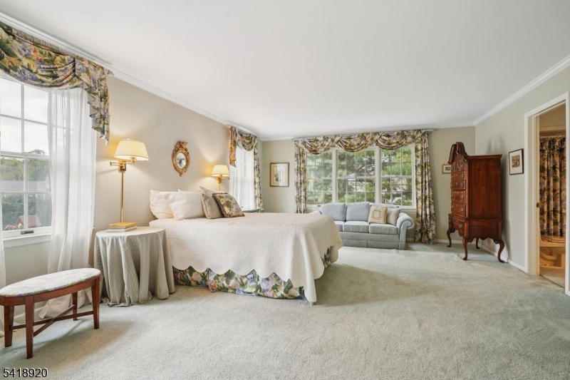 66 Springbrook Rd