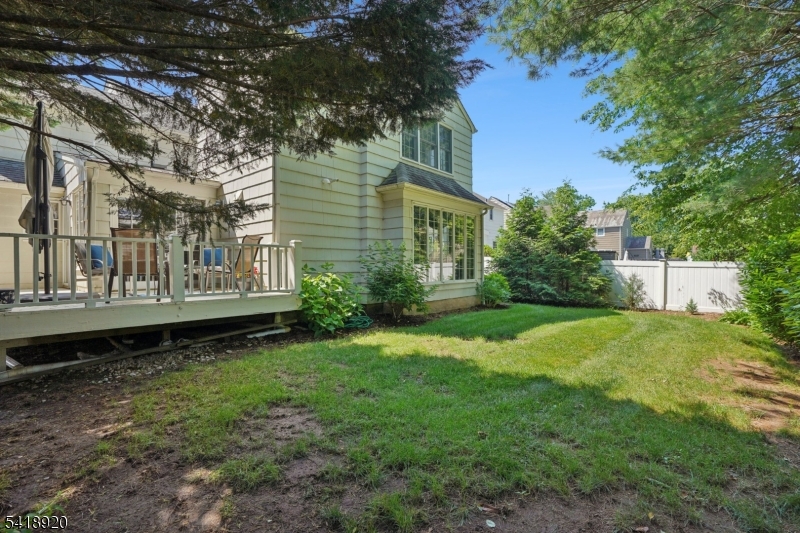 66 Springbrook Rd