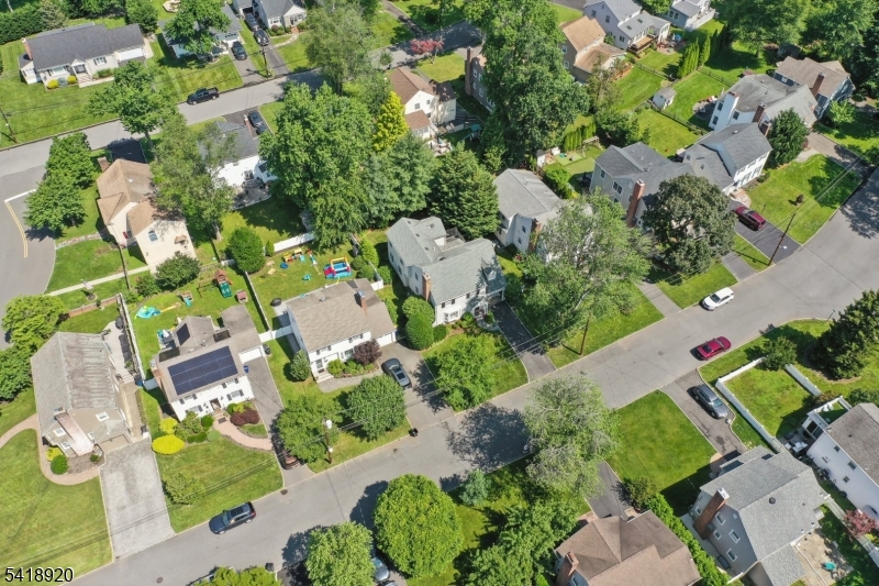 66 Springbrook Rd