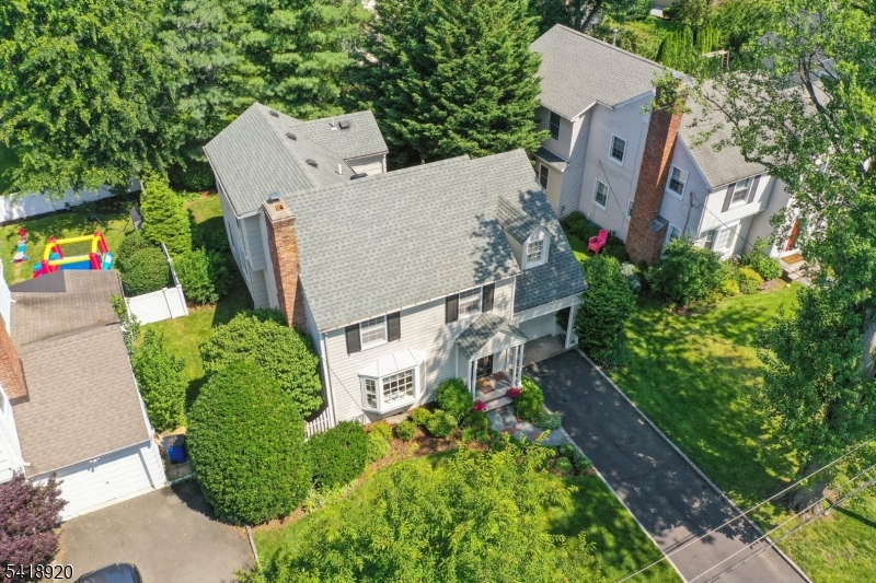66 Springbrook Rd