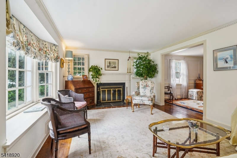 66 Springbrook Rd